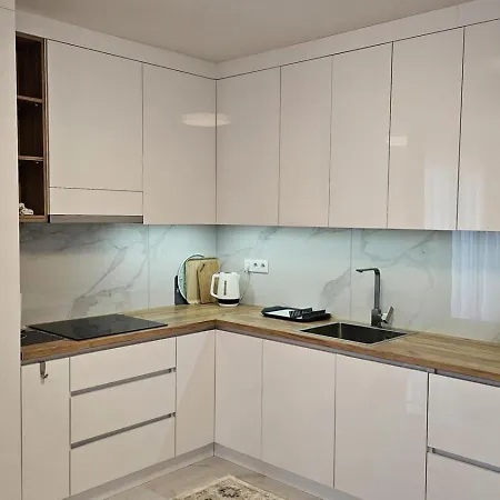 Ljiljan Lejlighed Plandiste